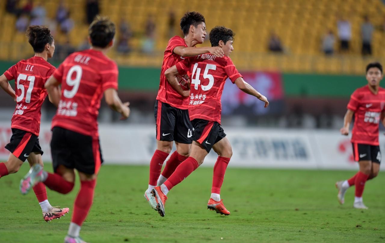 今夜突围战来临,成都蓉城围绕欧超杯远射贴柱,压力陡增,年轻球员得到机会的简单介绍 今夜突围战来临,成都蓉城围绕欧超杯远射贴柱,压力陡增,年轻球员得到机会的简单介绍